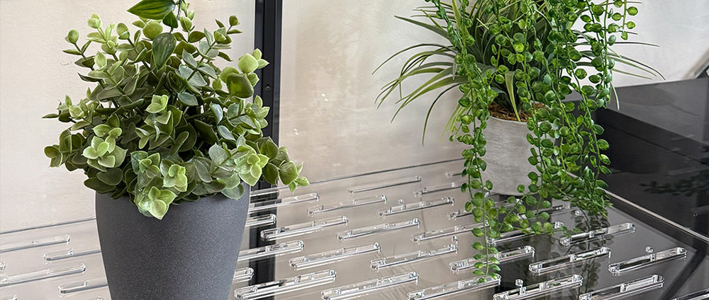 Aus einer IKEA Milsbo Vitrine ein Indoor-Gewächshaus machen!